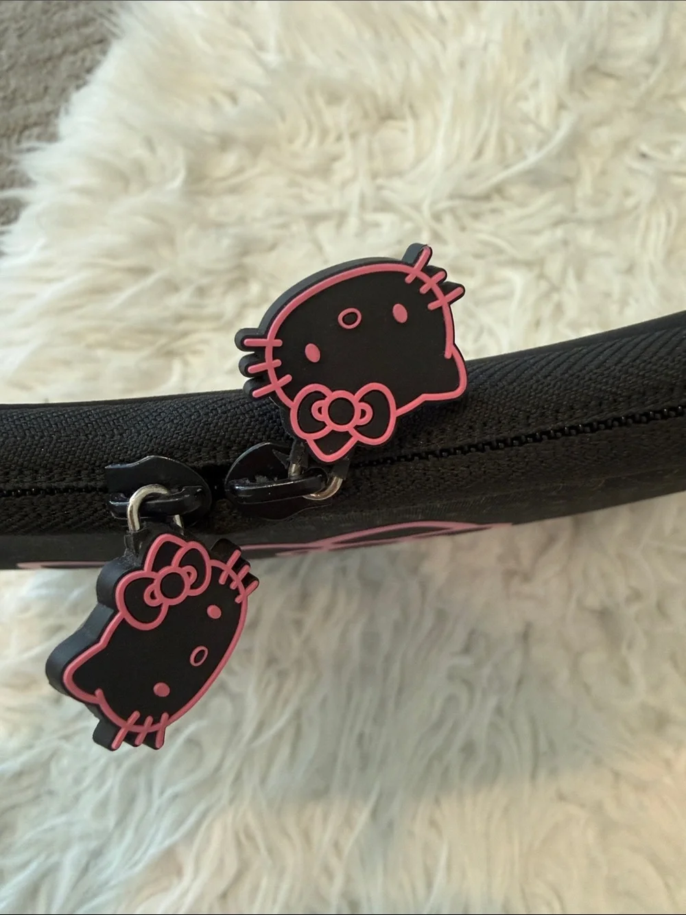 Hello Kitty Black & Hot Pink Neoprene Tablet Sleeve